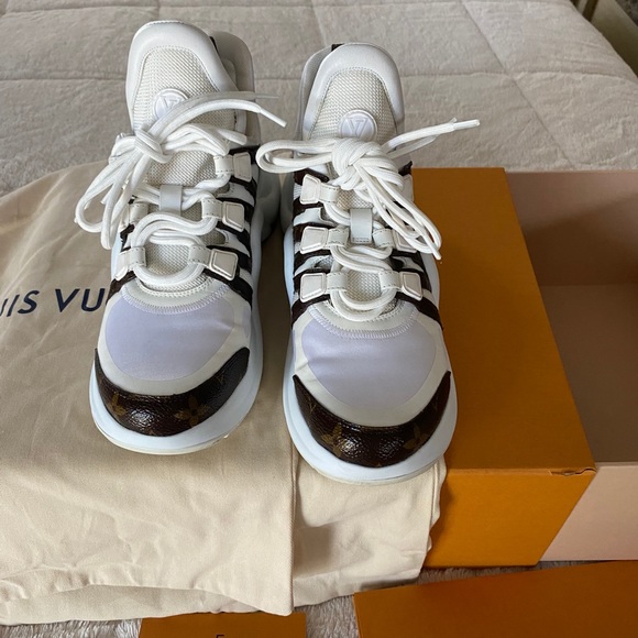 Authentic Louis Vuitton Archlight Sneakers - Picture 3 of 9